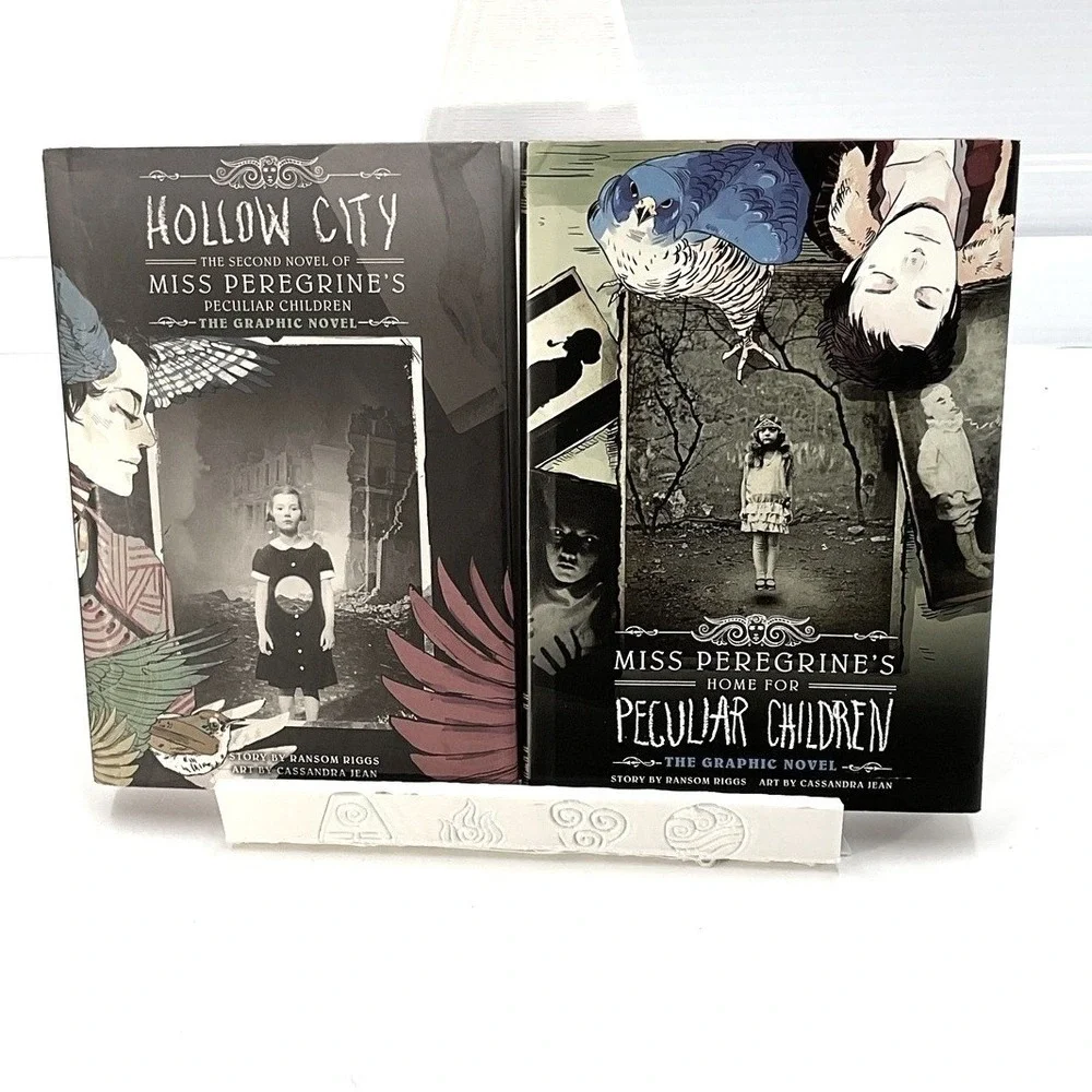 Miss Peregrine's Peculiar Children‎ Graphic Novel Set Hardcover